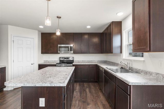 1032 Westhaven Boulevard, Wentzville, MO 63385