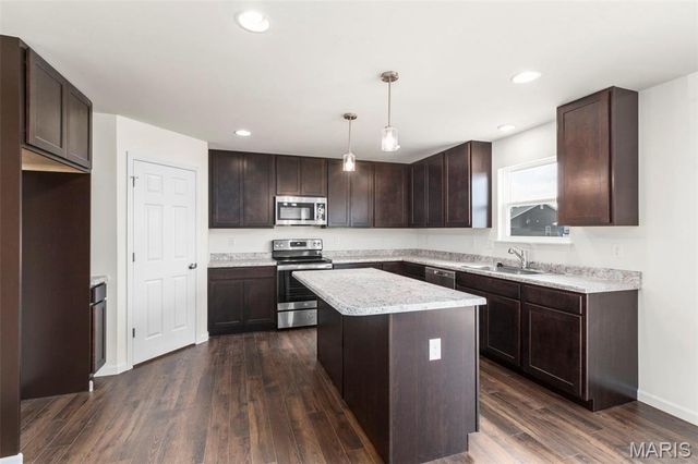 1032 Westhaven Boulevard, Wentzville, MO 63385