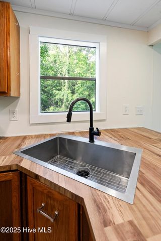 666 Bay Harbor Drive, Hampstead, NC 28443