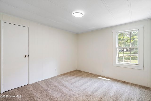666 Bay Harbor Drive, Hampstead, NC 28443