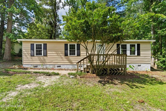 666 Bay Harbor Drive, Hampstead, NC 28443