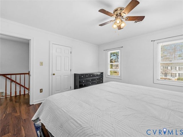 9737 Kingscroft Dr, Glen Allen, VA 23060