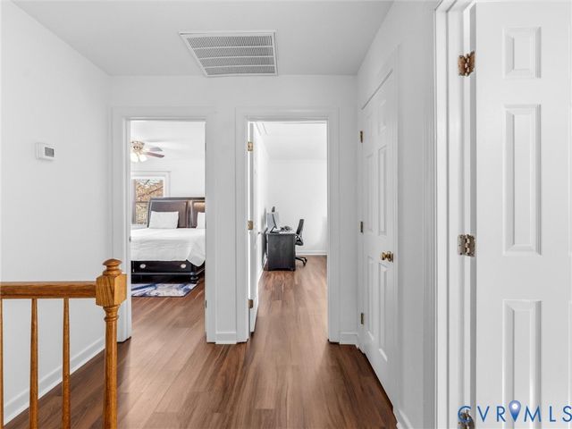 9737 Kingscroft Dr, Glen Allen, VA 23060