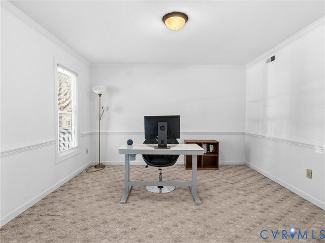 9737 Kingscroft Dr, Glen Allen, VA 23060