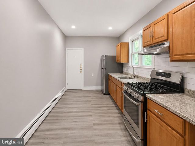 717 DIVISION ST, Trenton, NJ 08611