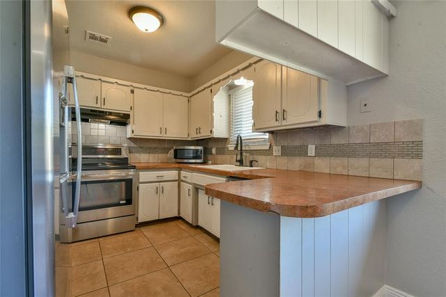 1513 Vulcan Circle, Edmond, OK 73003