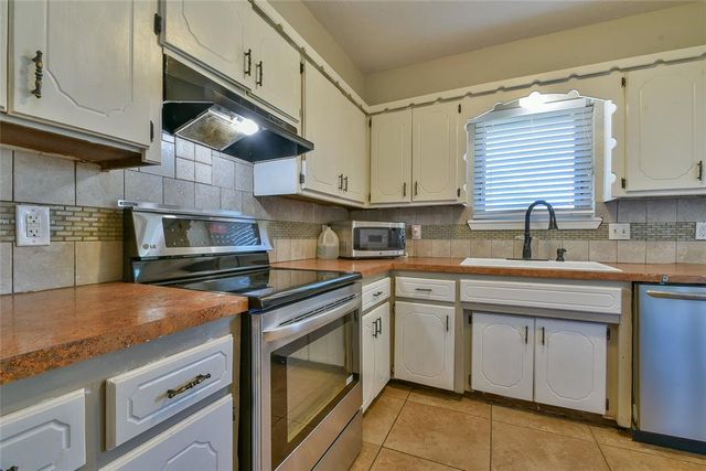 1513 Vulcan Circle, Edmond, OK 73003