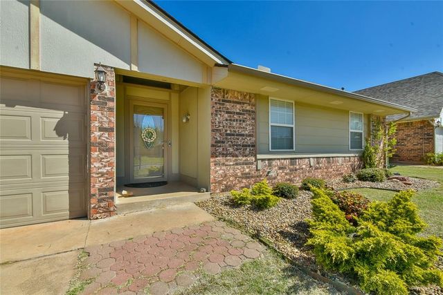 1513 Vulcan Circle, Edmond, OK 73003