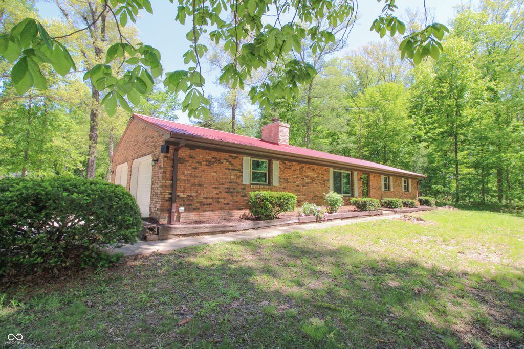5775 N Blossom Drive, Scipio, IN 47273