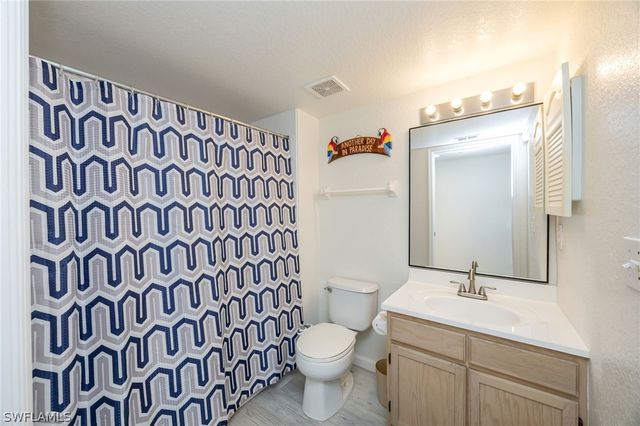 4650 Saint Croix LN 737, Naples, FL 34109