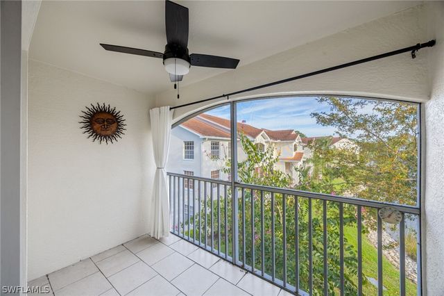 4650 Saint Croix LN 737, Naples, FL 34109