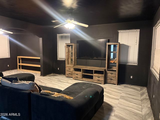 8524 W MONROE Street, Peoria, AZ 85345