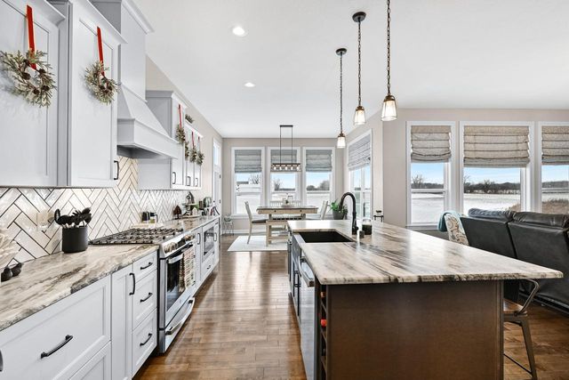 28516 Blue Crane COURT, Waterford, WI 53185