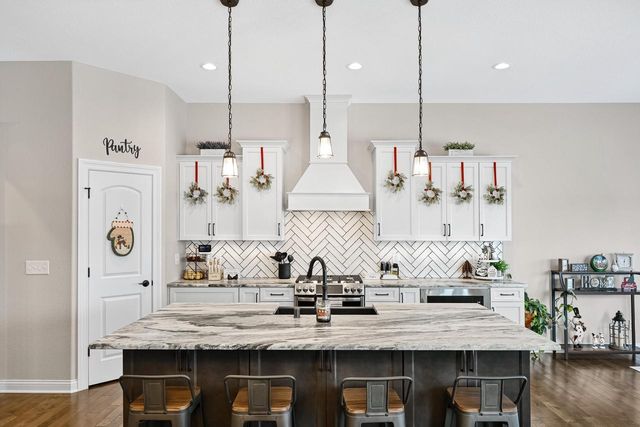 28516 Blue Crane COURT, Waterford, WI 53185