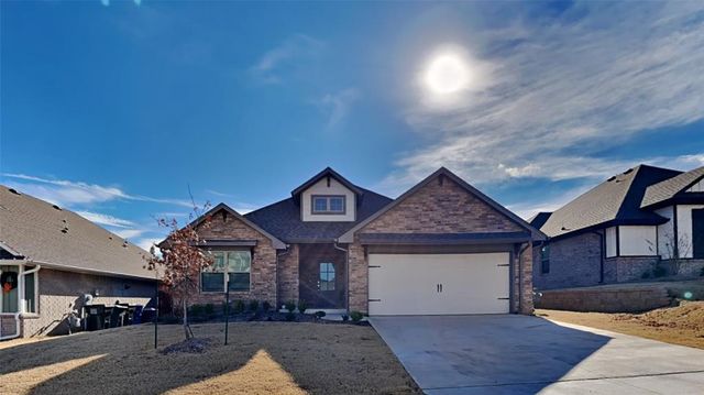 8400 Rainier Street, Edmond, OK 73034