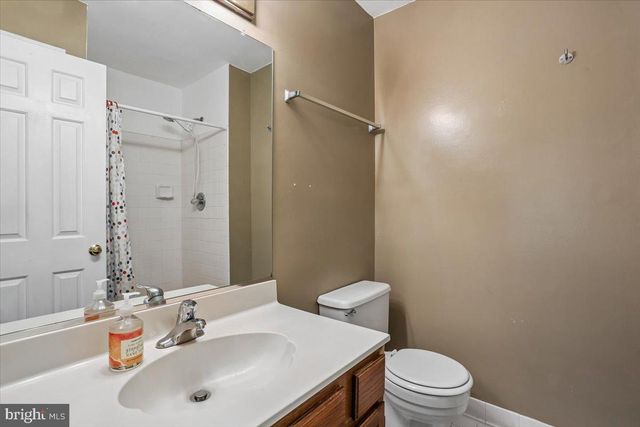 2459 MCCORMICK RD, Rockville, MD 20850