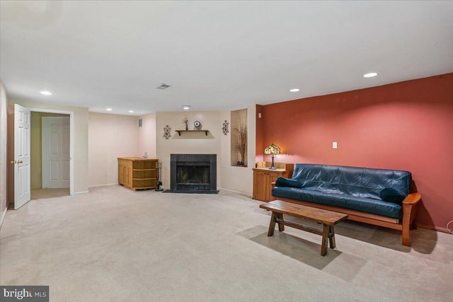 2459 MCCORMICK RD, Rockville, MD 20850