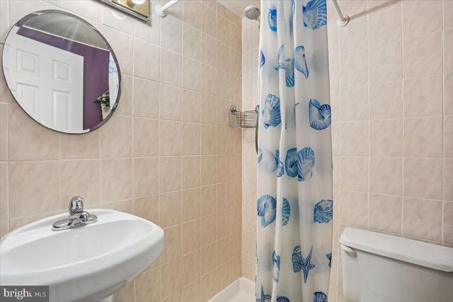 2459 MCCORMICK RD, Rockville, MD 20850