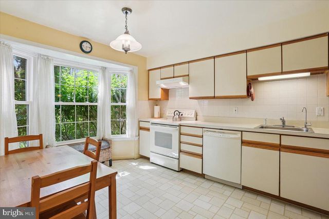 2459 MCCORMICK RD, Rockville, MD 20850