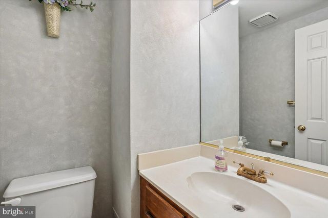 2459 MCCORMICK RD, Rockville, MD 20850