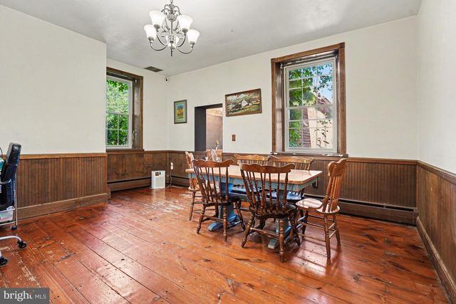 2143 NEWVILLE ROAD, Carlisle, PA 17015