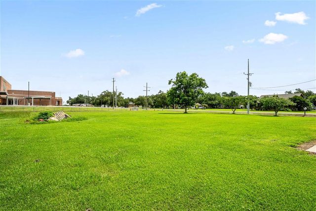 1300 School Street, Hackberry, LA 70645
