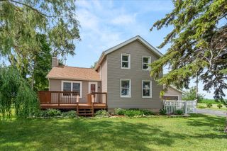2418 N 47th. Road, Somonauk, IL 60552