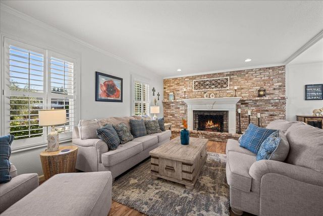 5065 Cocoa Palm Way, Fair Oaks, CA 95628