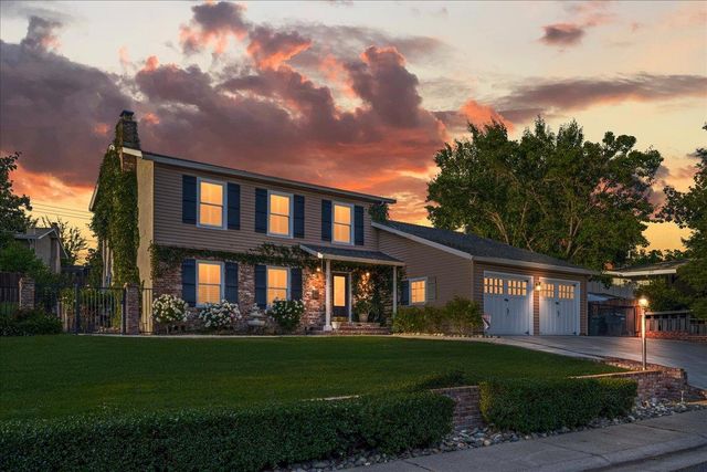 5065 Cocoa Palm Way, Fair Oaks, CA 95628