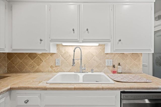 5065 Cocoa Palm Way, Fair Oaks, CA 95628