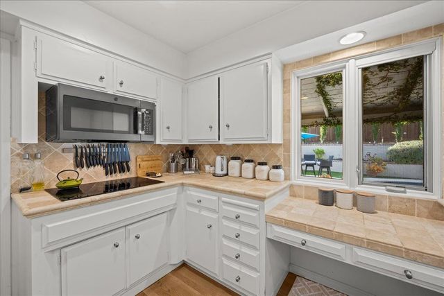 5065 Cocoa Palm Way, Fair Oaks, CA 95628