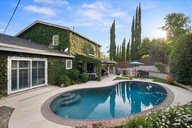 5065 Cocoa Palm Way, Fair Oaks, CA 95628