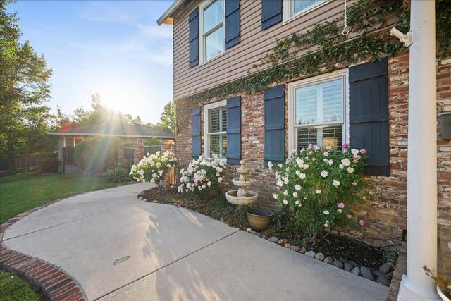 5065 Cocoa Palm Way, Fair Oaks, CA 95628