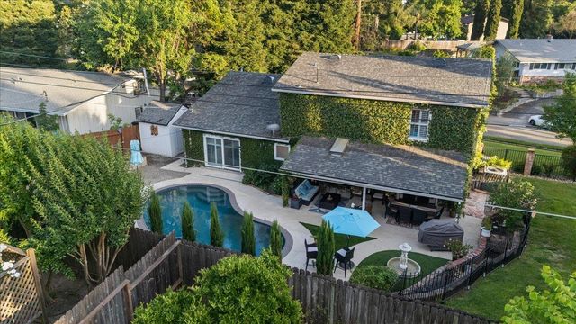 5065 Cocoa Palm Way, Fair Oaks, CA 95628