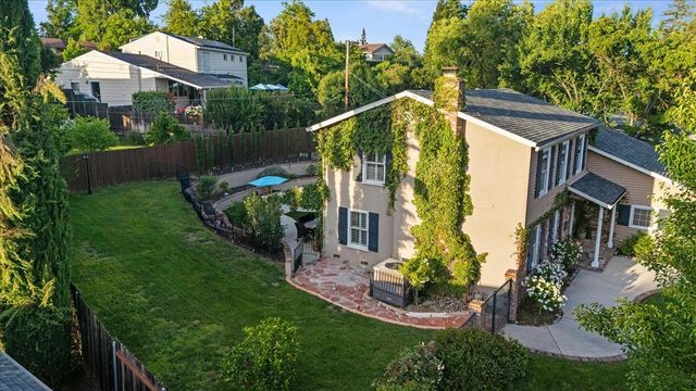 5065 Cocoa Palm Way, Fair Oaks, CA 95628