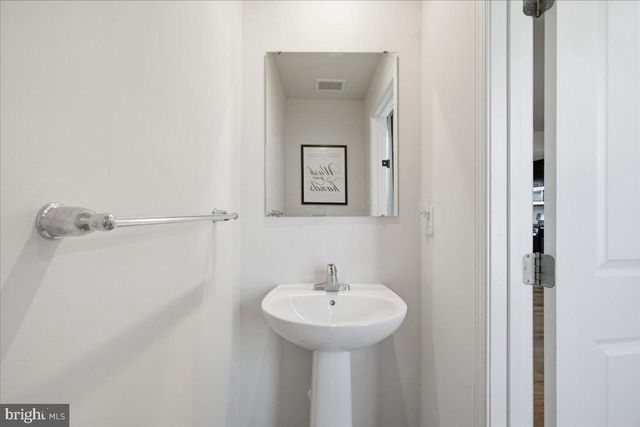 24-L WENDOWSKI ST, Beverly, NJ 08010