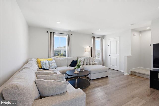 24-L WENDOWSKI ST, Beverly, NJ 08010