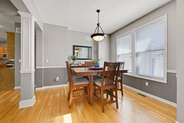 12132 S Redbud Lane, Olathe, KS 66061