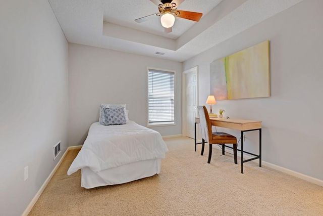 12132 S Redbud Lane, Olathe, KS 66061