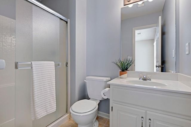 12132 S Redbud Lane, Olathe, KS 66061