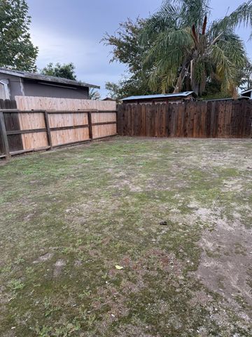 16439 Carleta Pl, Lathrop, CA 95330