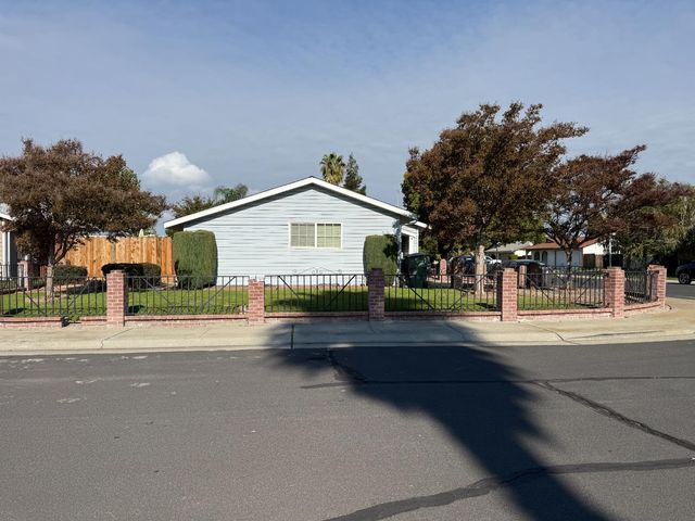 16439 Carleta Pl, Lathrop, CA 95330