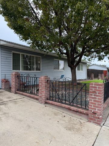 16439 Carleta Pl, Lathrop, CA 95330