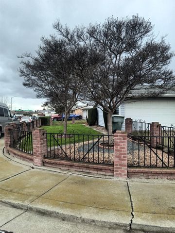 16439 Carleta Pl, Lathrop, CA 95330
