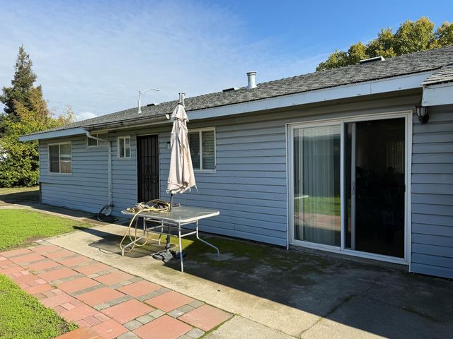 16439 Carleta Pl, Lathrop, CA 95330