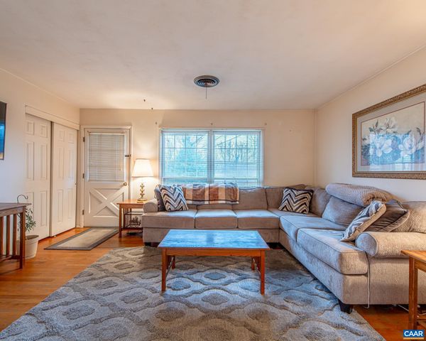 1211 HOLMES AVE, Charlottesville, VA 22901