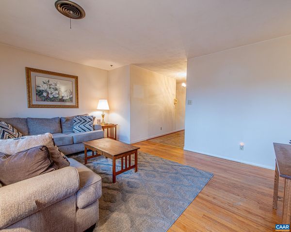 1211 HOLMES AVE, Charlottesville, VA 22901