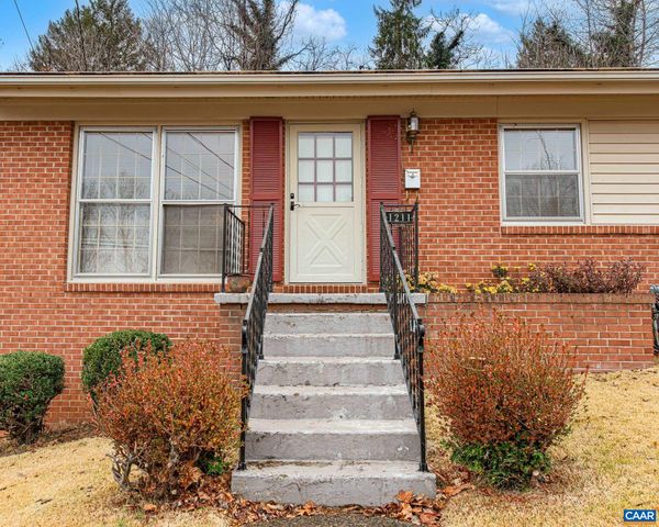 1211 HOLMES AVE, Charlottesville, VA 22901
