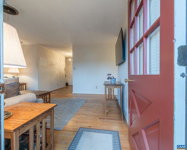 1211 HOLMES AVE, Charlottesville, VA 22901