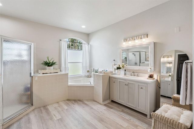 14324 LORD BARCLAY DRIVE, Orlando, FL 32837